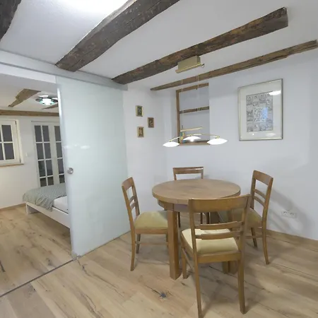 Moderner Altstadt-diamant * בוכן