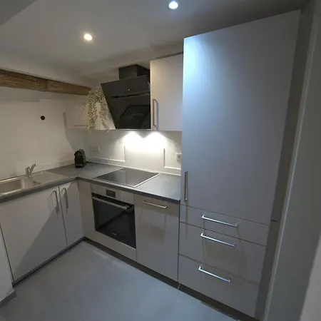 Moderner Altstadt-diamant *